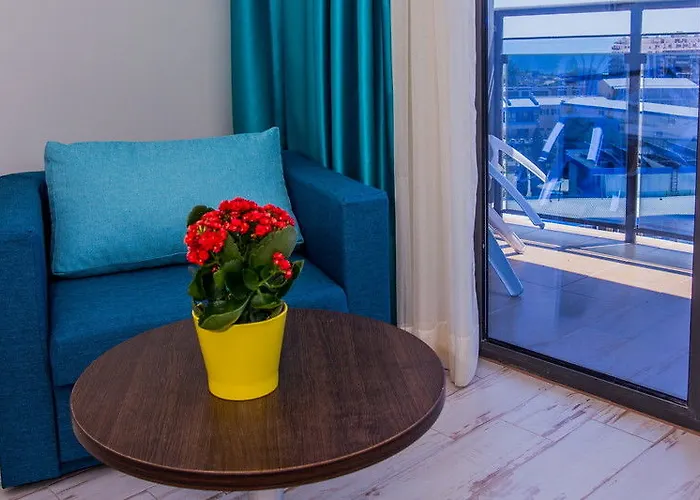 Smartline Meridian 酒店 阳光海滩